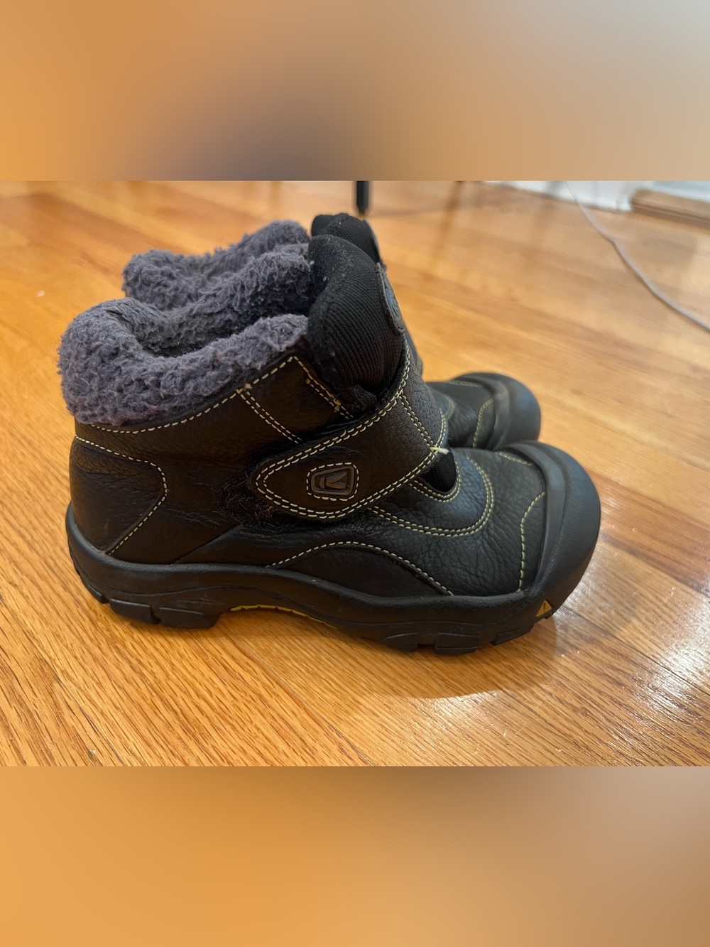 black leather KEEN Kootenay Boots with Faux Fur Lining
